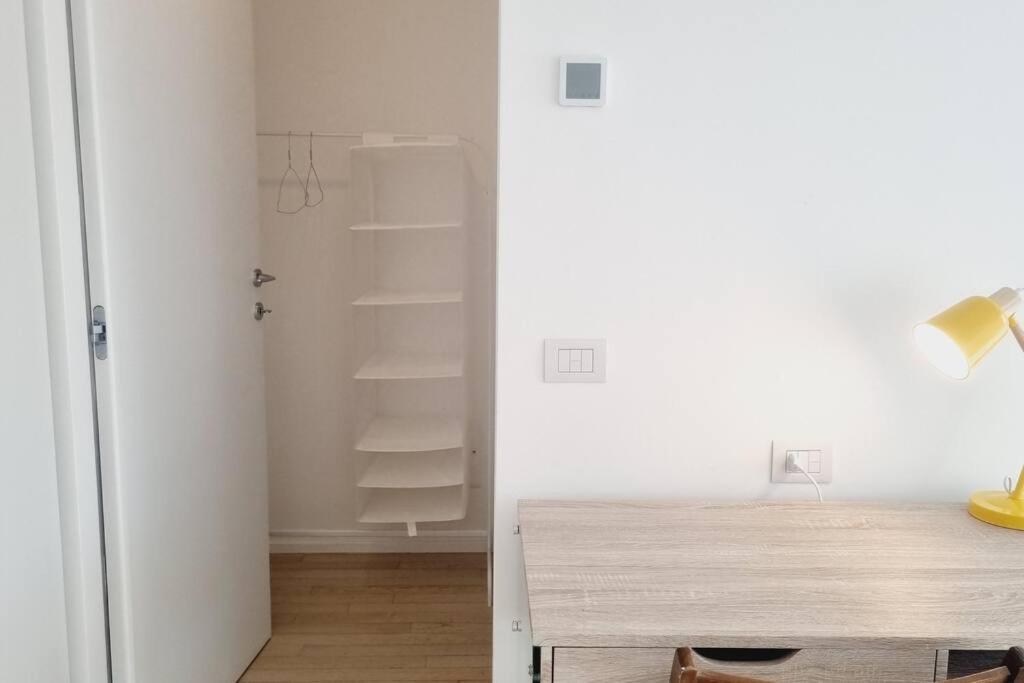 Duomo 10min Shopping&relax Fast Wifi & Balcony * Milan